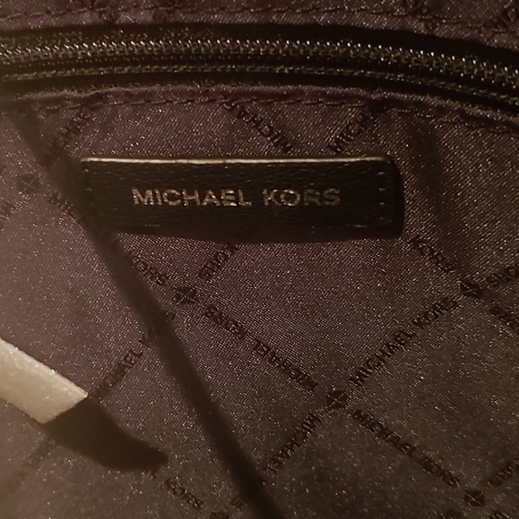 NWT Charlotte Logo Top Zip Tote - Picture 10 of 13